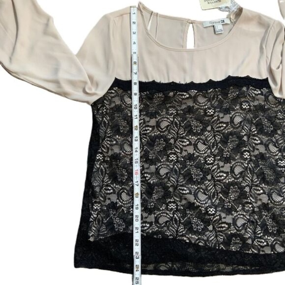 Forever 21 Blouse Round Neck Long Sleeves Lace Overlay Tan/Black Women’s L NWT - Picture 9 of 13